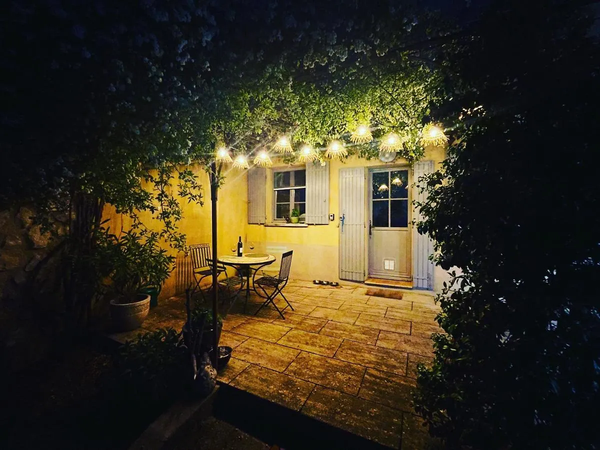 Holiday home Magnifique Villa -Piscine Privee Vue Mont Ventoux Malemort-du-Comtat